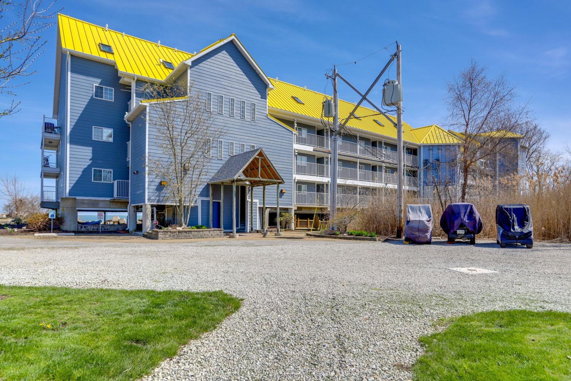 Cozy Middle Bass Island Getaway On Lake Eerie! Put-in-Bay Exterior photo